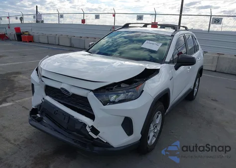 2019 Toyota Rav4 Hybrid Le z USA, uszkodzony, nr VIN JTMLWRFV1KD007053